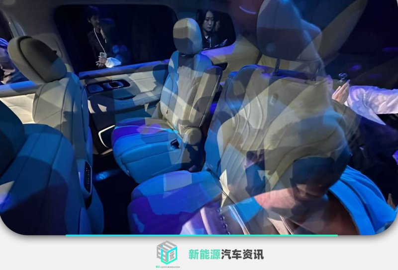 EX外汇评价 好戏 | “寡姐”的新片《侏罗纪世界》毫无深度,但......