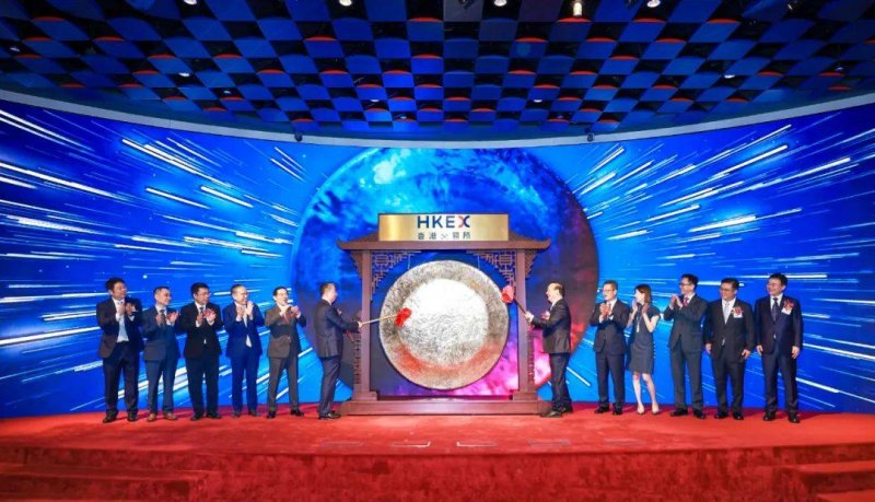 EX外汇官网 朱雨玲对阵陈熠,一个在巅峰时期患癌后强势归来,一个刚被喊话“差不多得了”